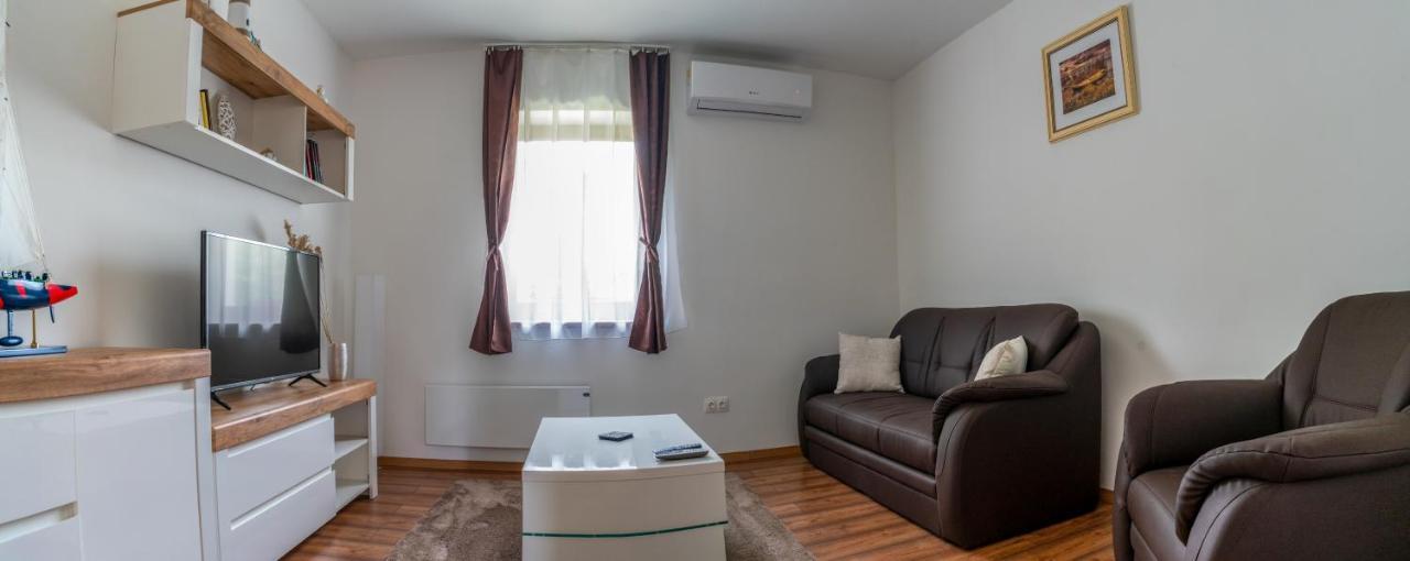 House Nr. 10 Apartman Hévíz Kültér fotó